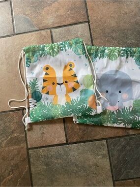 Kids Drawstring Backpack with Yellow Tiger and Green Jungle Print